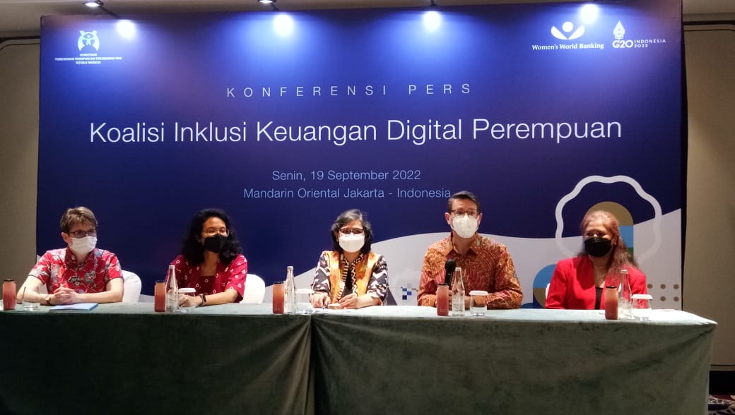 Kemen PPPA melalui Deputi Bidang Kesetaraan Gender, Lenny Nurhayati Rosalin bersama Women's World Banking menggelar Konferensi Pers terkait Koalisi Inklusi Keuangan Digital Perempuan di Mandarin Oriental Hotel, Jakarta (doc: DETIK Indonesia)