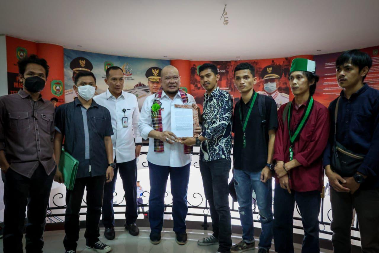 Ketua DPD RI, AA LaNyalla Mahmud Mattalitti, Menerima Aspirasi (Doc: DETIK Indonesia)