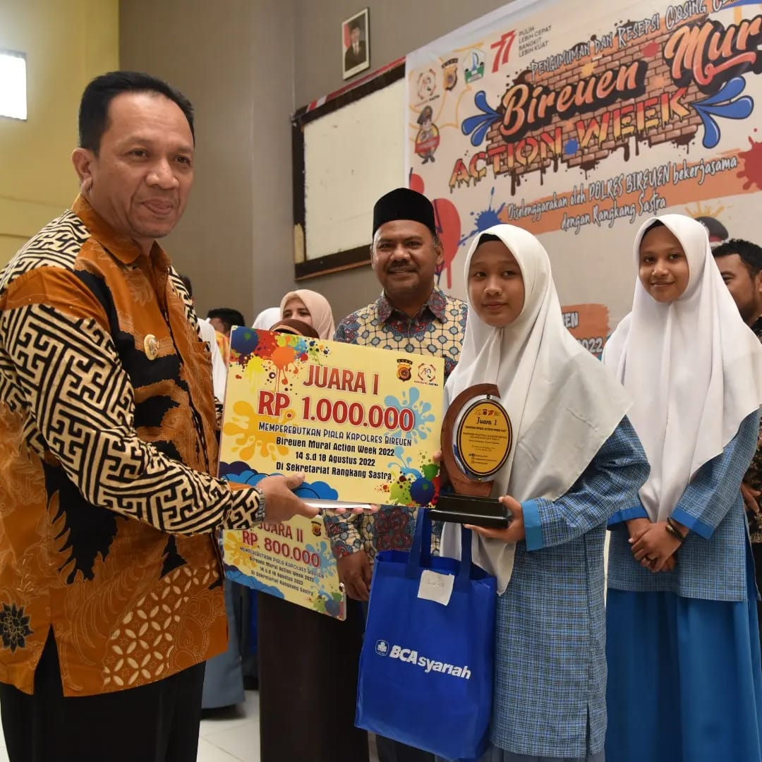 Siswa Madrasah Aliyah Negeri (MAN) 5 Bireuen, Meraih Juara Pertama Dalam Perlombaan Bireuen Mural Action Week (Doc: DETIK Indonesia)