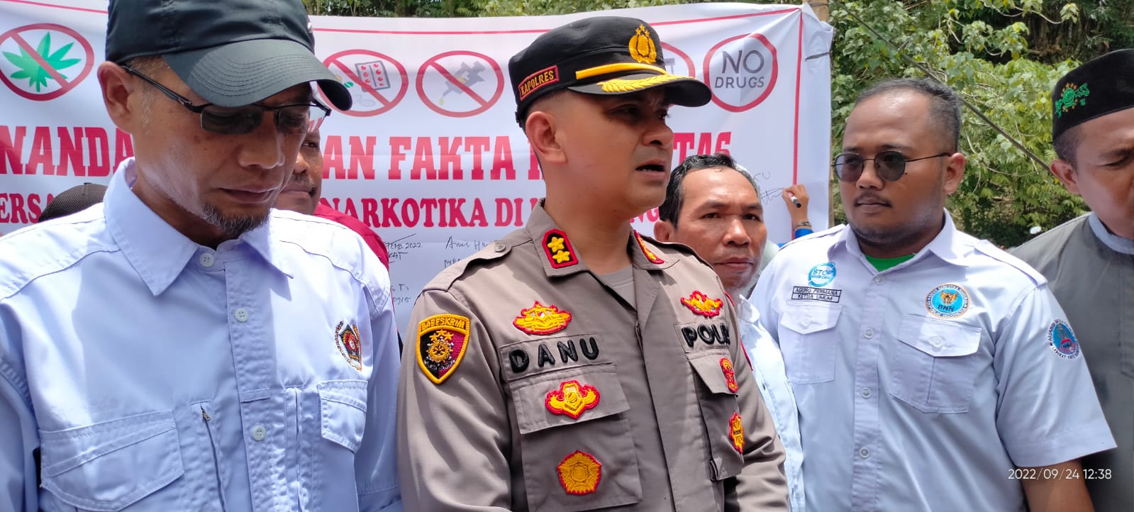 Kapolres Langkat AKBP Danu Pamungkas Totok SH SIK Mengajak Seluruh Elemen Masyarakat, Untuk Berperan Aktif Mengawasi Peredaran Dan Penyalahgunaan Narkotika.( Doc: DETIK Indonesia)