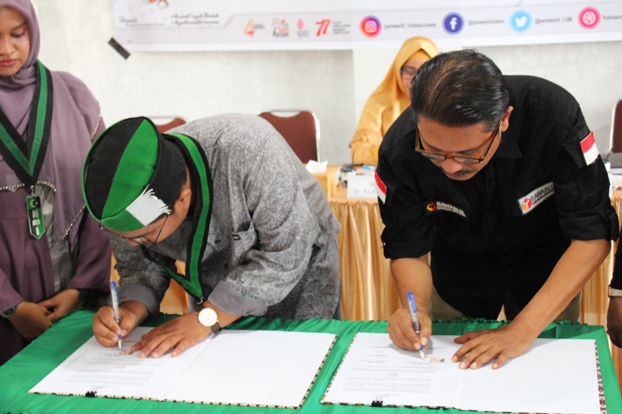 HMI Cabang Lhokseumawe, Aceh Utara Dan Panwaslih/Bawaslu Kota Lhokseumawe Melakukan Penandatanganan Kesepakatan Kerjasama,(Doc:DETIK Indonesia)