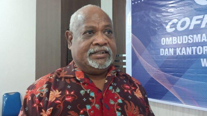 Kepala ORI Perwakilan Provinsi Papua Barat Musa Yosep Sombuk saat diwawancara awak media di Manokwari, Antaranews - (detikindonesia.co.id)