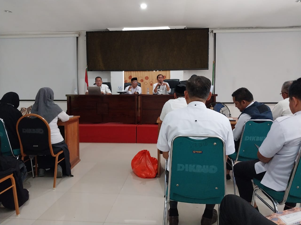 Kegiatan Rapat Pemantapan Kontingen PGRI Kabupaten Enrekang Dan Porseni VI PGRI Provinsi Sulawesi Selatan di Soppeng (detikindonesia.co.id)