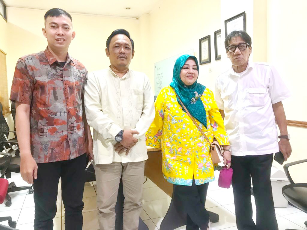 Ketua Umum DPP CAS Bersama Dr Ulla Nuchrawati, 