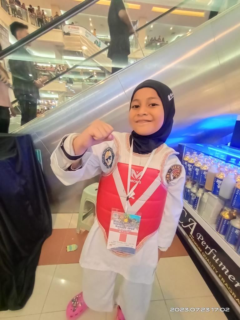 Almaidah Putri Chaisar, Sabet Medali Emas di Kejuaraan Taekwondo Manado (detikindonesia.co.id)
