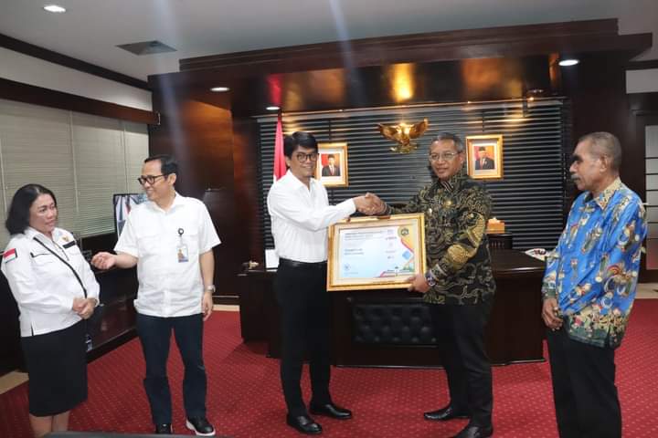 Pemerintah Kota Sorong Mendapat Penghargaan Capaian Pengembangan Kompetensi Dari BKN Award 2023 (detikindonesia.co.id)