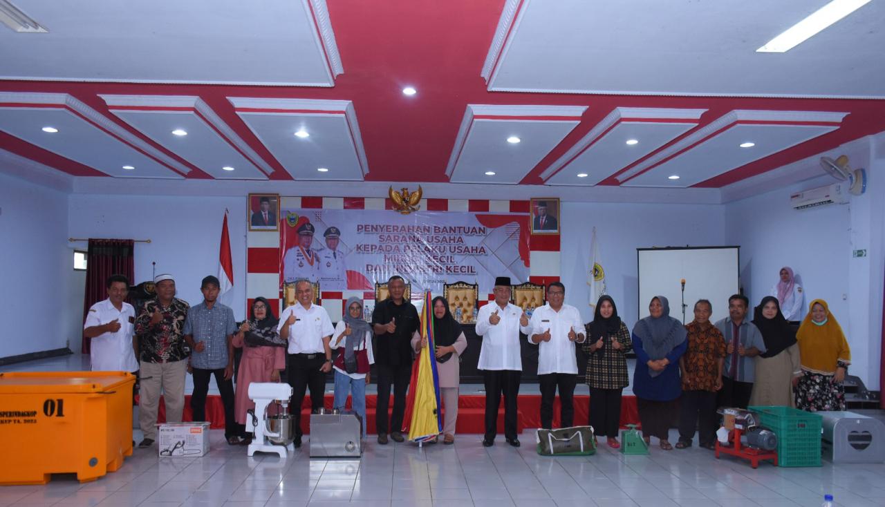 Foto Bersama usai Penyerahan Bantuan Sarana Usaha oleh Pemkot Tidore Kepulauan