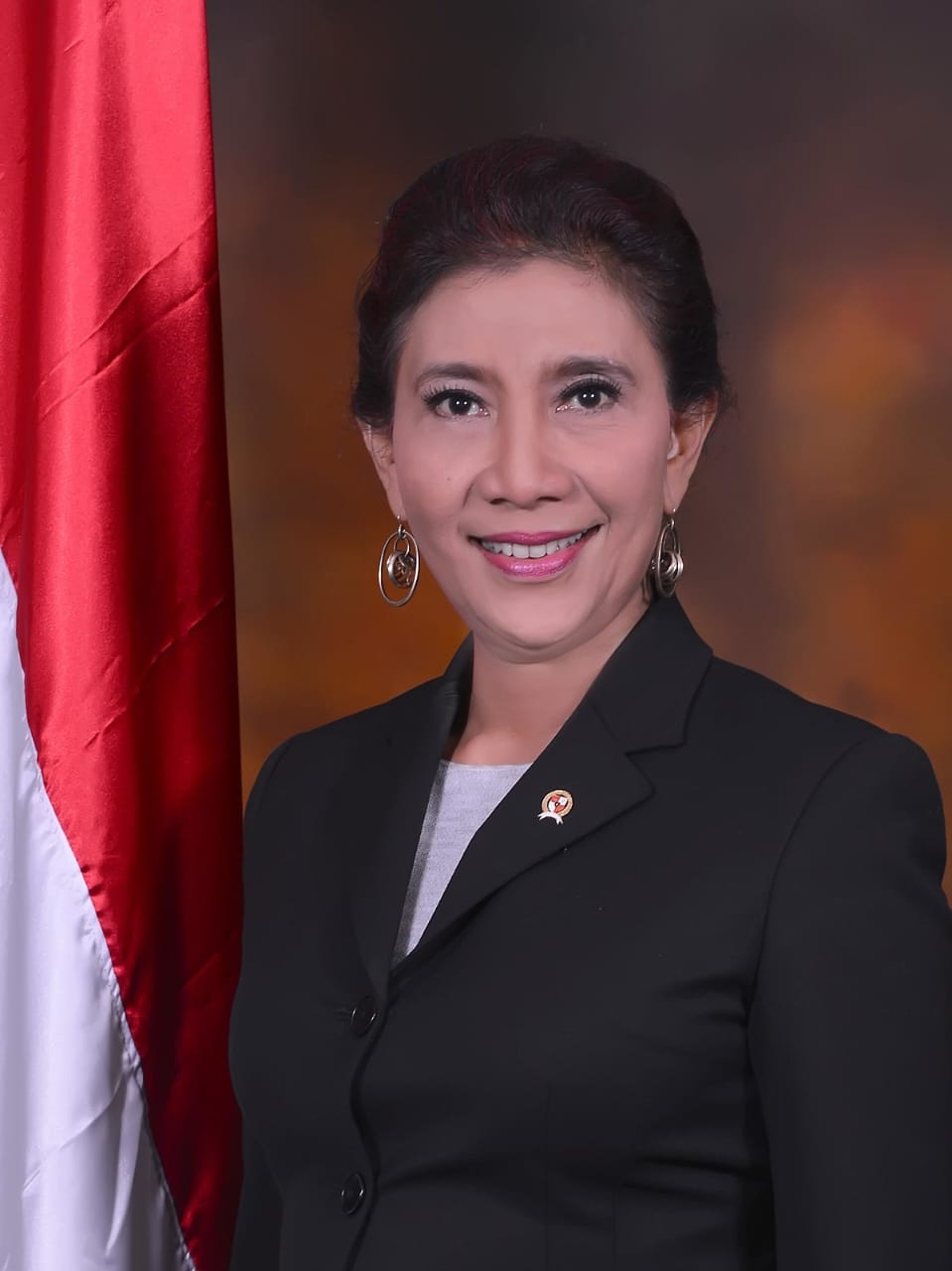 Dr. Susi Pudjiastuti mantan Menteri Kelautan dan Perikanan Kabinet Kerja 2014-2019