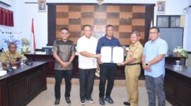 Pemkot Tidore Menyerahkan Hibah Tanah Kepada Pemkab Halmahera Tengah (detikindonesia.co.id)