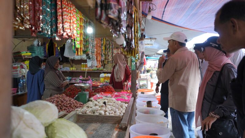 Pemantauan Harga Bahan Pangan Di Pasar Galala (detikindonesia.co.id) 