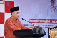 Wakil Walikota Tidore Kepulauan Muhammad Sinen saat membuka Musrenbang RKPD Tahun 2025