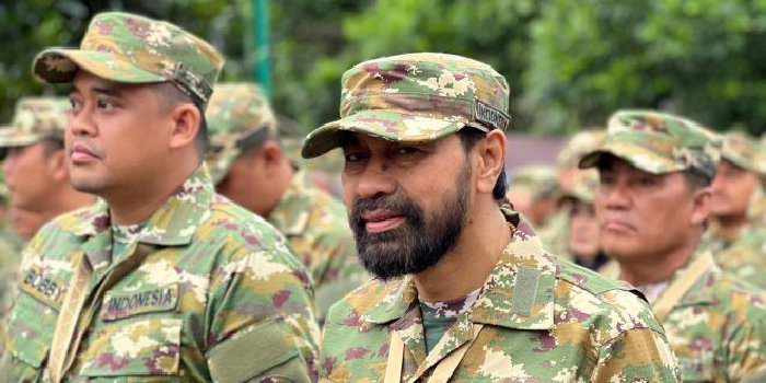 Gubernur Aceh, Muzakir Manaf, bersama Bupati/Wali Kota se-Aceh, saat mengikuti retreat dengan seluruh Pimpinan Daerah se-Indonesia yang berlangsung mulai 21-28 Februari 2025 di Akademi Militer (Akmil) Magelang, Jawa Tengah, Jumat (21/2/2025). (Istimewa)