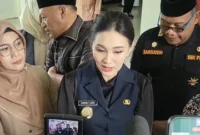 Gubernur Maluku Utara, Sherly Tjoanda Laos usai jenguk Abdul Gani Kasuba (Detik Indonesia/Pikiran Rakyat)