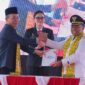 Serah terima jabatan Bupati Halmahera Utara, dari Frans Maneri ke Piet Hein Babua, disaksikan Gubernur Sherly Laos, Senin (24/3/2025).(Foto: Biro Adpim).