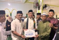 Wakil Bupati Kotabaru Syairi Mukhlis ketika melakukan kunjungan safari ramadhan ke Tanjung Seloka kecamatan pulau laut selatan kabupaten kotabaru (Detik Indonesia/Shalokal Indonesia)
