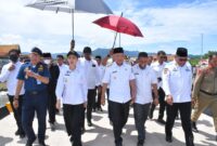 Gubernur Maluku Utara, Sherly Laos didampingi Wakil Gubernur, Sarbin Sehe, saat meresmikan pelabuhan Sofifi || Foto: Istimewa