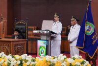 Gubernur Malut Sherly Laos didampingi Wakil Gubernur Sarbin Sehe berpidato perdana di gedung DPRD Provinsi Malut (dok:Adpim)
