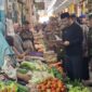 Bupati Sragen Sigit Pamungkas bersama Dandim Letkol Inf Ricky Julianto Wuwung memantau stok pangan dan harga pangan di Pasar Bunder. (Detik Indonesia/RRI Foto/Mulato Ishaan)