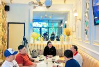 Anggota Dewan Perwakilan Daerah (DPD) Republik Indonesia, Hasby Yusuf, melakukan silaturahmi bersama pengurus Asosiasi Pemerintah Desa Seluruh Indonesia (APDESI) Provinsi Maluku Utara, Sabtu (19/4). (Detik Indonesia/Lugopost)