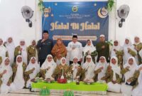 Bupati Samaun Dahlan, saat menghadiri Halal Bihalal BKMT Kabupaten Fakfak, (DETIK INDONESIA/Rri/NicoAfloubun)
