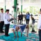 Bupati Tanah Bumbu, H. Andi Rudi Latif (Bang Arul), resmi melantik pengurus LPTQ Tanah Bumbu 2025–2030 di Pendopo Serambi Madinah, Sabtu (19/4/2025). (Detik Indonesia/Kalimantanlive.com/Desy)