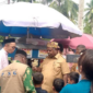 Cuplikan layar dari dokumentasi warga yang bertemu Gubernur Papua Barat Daya (Facebook @Bundanya Syaqila AZ Zahra)
