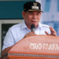 Bupati Fakfak, Samaun Dahlan, memberikan sambutan pada acara Peluncuran Program Kesehatan Gratis yang berlangsung pada Rabu, 9 April 2025 di RSUD Fakfak, foto oleh Rustam Rettob/Mataradarindonesia.com/Detik Indonesia