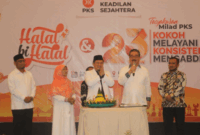 Gubernur Maluku Hendrik saat menghadiri Milad PKS ke-23 (Detik Indonesia/Biro Administrasi Pimpinan Setda Maluku)