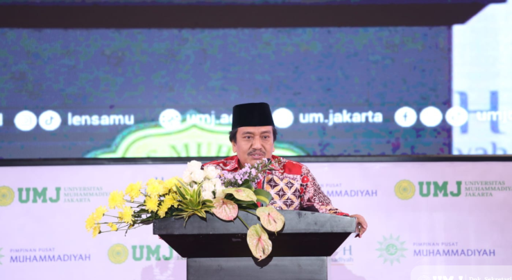 Rektor UMJ sedang sambutan acara Halalbihalal PP Muhammadiyah (19/04/2025) (foto KSU: Fahmi)