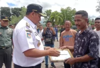 Salah satu nelayan penerima penghargaan jasa Kepahlawanan dari Bupati TTU, Yoseph Falentinus Delasalle Kebo (Poldus Meomanu )