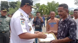 Salah satu nelayan penerima penghargaan jasa Kepahlawanan dari Bupati TTU, Yoseph Falentinus Delasalle Kebo (Poldus Meomanu )