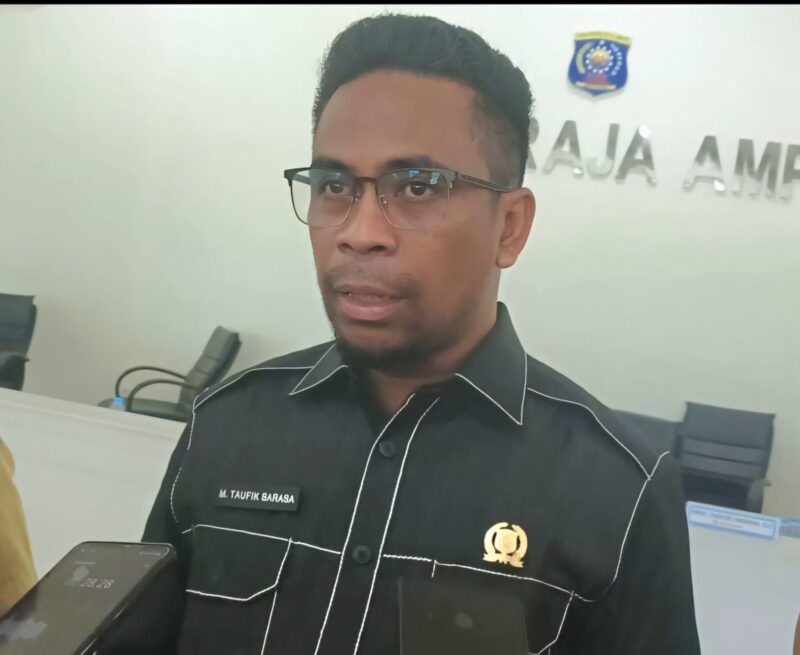 Ketua Dewan Perwakilan Rakyat Kabupaten (DPRK) Raja Ampat,DPRK Mochamad Taufik Sarasa S.T. (Detik Indonesia/Tifapapua.net)