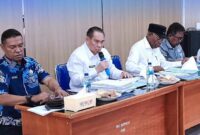 Bupati Fakfak Samaun Dahlan saat memimpin Klinik Perencanaan (Detik Indonesia/Pukanews)