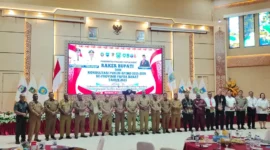 Bupati dan Wabup Manokwari Hadiri Raker dan Konsultasi Publik RPJMD Se-Papua Barat (Detik Indonesia/Klikpapua) 