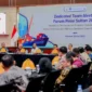 Gubernur Sulsel Andi Sudirman (tengah) pimpin Kick Off South Sulawesi Investment Challenge (SSIC) 2025 yang menjadi bagian dari Forum Pinisi Sultan di Ruang Pola Kantor Gubernur Sulsel, Selasa,(22/4/2025). Detik Indonesia/ANTARA/HO-Humas Pemprov Sulsel (1)