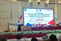 DETIKINDONESIA.CO.ID, MANOKWARI – Bupati Manokwari, Hermus Indou, mengusulkan percepatan penataan wilayah dan pembentukan Daerah Otonomi Baru (DOB) dalam Rapat Kerja Bupati dan Konsultasi Publik RPJMD se-Papua Barat (DETIK INDONESIA/KLIKPAPUA/MEL)
