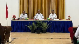 Bupati TTU Falentinus Kebo Pada Saat Kegiatan Forum Perangkat Daerah yang membahas Rancangan Awal Rencana Kerja (Renja) Perangkat Daerah di Aula Bapelitbangda TTU, Rabu 9 April 2025. (Detik Indonesia/Zonalinenews)