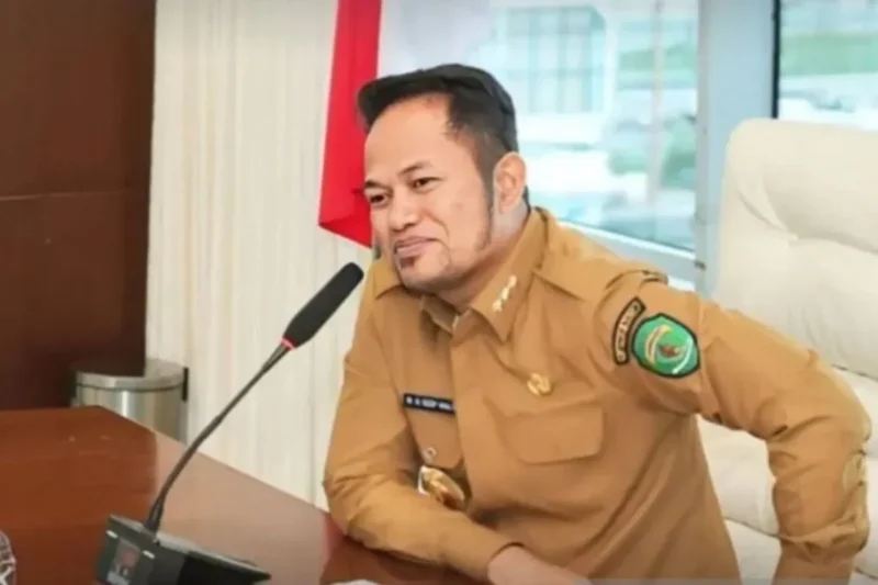 Gubernur Provinsi Kalimantan Timur Kaltim Rudy Mas'ud saat memberikan penjelasan pada rapat bersama Organsisi Perangkat Daerah Pemprov Kaltim. (Detik Indonesia/Antara Kaltim/HO-Adpim Pemprov Kaltim)