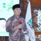 Bupati Sragen, Sigit Pamungkas dalam acara Halalbihalal Idulfitri 1446 H, yang digelar Korps Alumni Himpunan Mahasiawa Islam (KAHMI) Kabupaten Sragen, di Pendopo Sumonegaran, Rumah Dinas Bupati Sragen, baru-baru ini. (Foto : sragenkab.go.id)