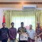 Delegasi MDPI bertemu dengan Bupati Maluku Tengah, Zulkarnain Awat Amir di ruang kerjanya, Kamis (24/4/2025). (Detik Indonesia/Tribunnews/Humas Pemkab Malang)