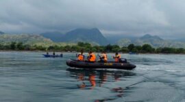 Pose tim gabungan saat melakukan pencarian terhadap korban perahu tenggelam di Perairan Oebubun, Desa Oepuah, Kecamatan Biboki Moenleu, Kabupaten TTU, NTT (Detik Indonesia/Pos Kupang)