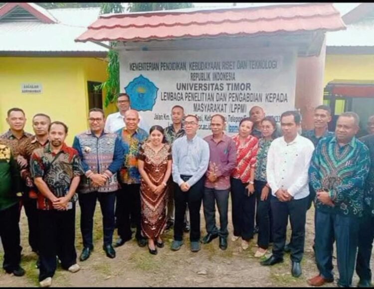 Bupati TTU saat dampingi enteri Pendidikan Tinggi, Sains, dan Teknologi Republik Indonesia, Prof. Brian Yuliarto (Detik Indonesia/Sergap.id)