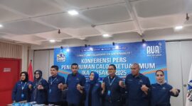 Steering Committee (SC) IKA Trisakti pada Konferensi Pers Pengumuman Calon Ketua Umum IKA Trisakti Senin (21/4/2025) 