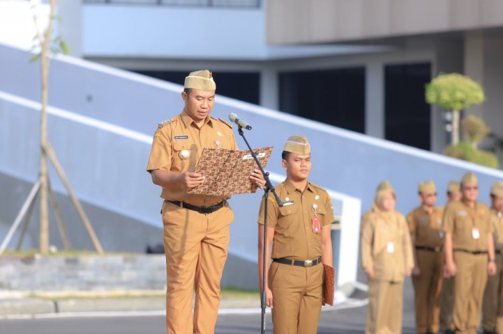 Bupati Sragen Sigit Pamungkas saat memimpin upacara Hari Kartini (Detik Indonesia/Kuasakata)