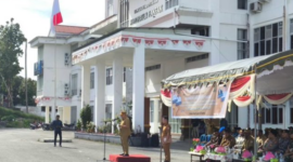 Bupati Samaun Dahlan saat mengarahkan PNS (Detik Indonesia/Embaranmedia/Arya Sanaky)