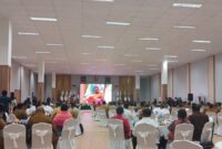 Sekretaris Daerah (Sekda) Papua Barat, Ali Baham Temongmere, saat Rapat Kerja Pemerintah Daerah Bersama BPP se-Papua Raya, di Kantor Gubernur Papua Tengah di Nabire, Selasa (15/4/2025). (Detik Indonesia/Tribunnews)