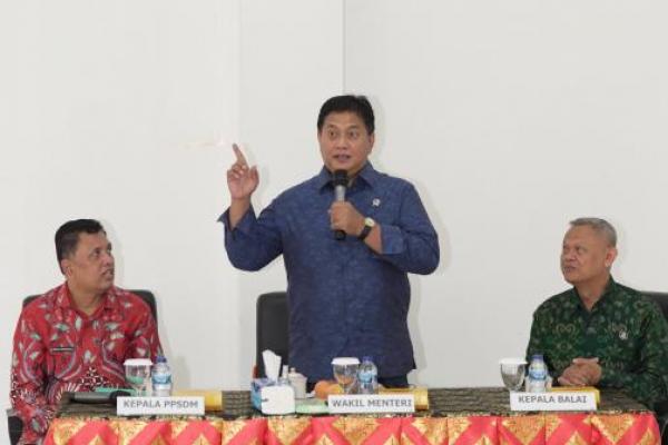 Wakil Menteri Transmigrasi (Wamentrans) Viva Yoga Mauladi (tengah) (Foto: Ist/Kementrans)