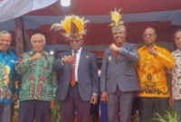 Bupati Warope saat HUT Waropen ke 22 tahun (Sairerinews/Detik Indonesia)