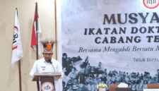 Bupati Teluk Bintuni Yohanis Manibuy (Detik Indonesia/Garda Papua)