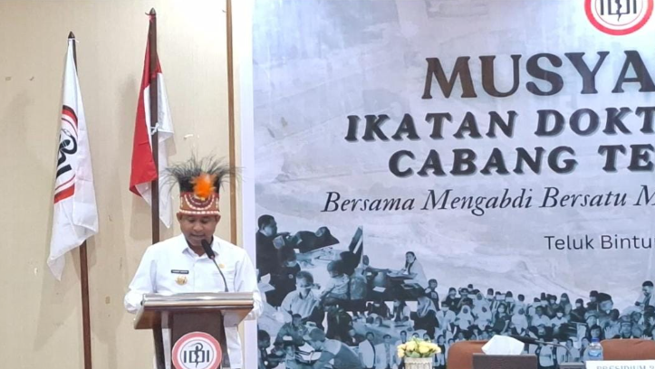 Bupati Teluk Bintuni Yohanis Manibuy (Detik Indonesia/Garda Papua)
